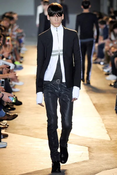 Look 7